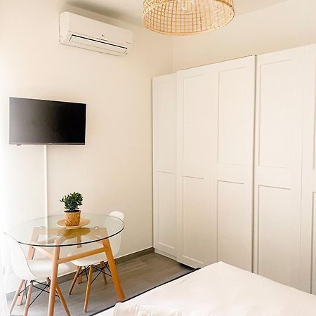 Xenia Apartments - Fashion Week Studio Near Navigli มิลาน ภายนอก รูปภาพ